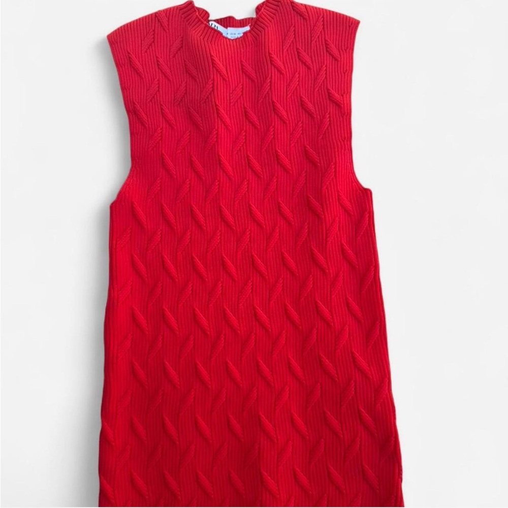 Zara Vibrant Textured Red Knit Top Fitted but Stretchy